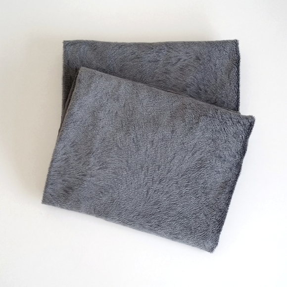 Set of 2 Soft Blue Grey Sherpa Style Pillow Shams Standard Size x2 - Picture 3 of 12